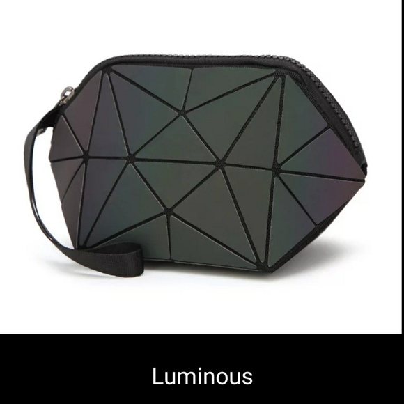 Geometric Cosmetic Case - Picture 3 of 8